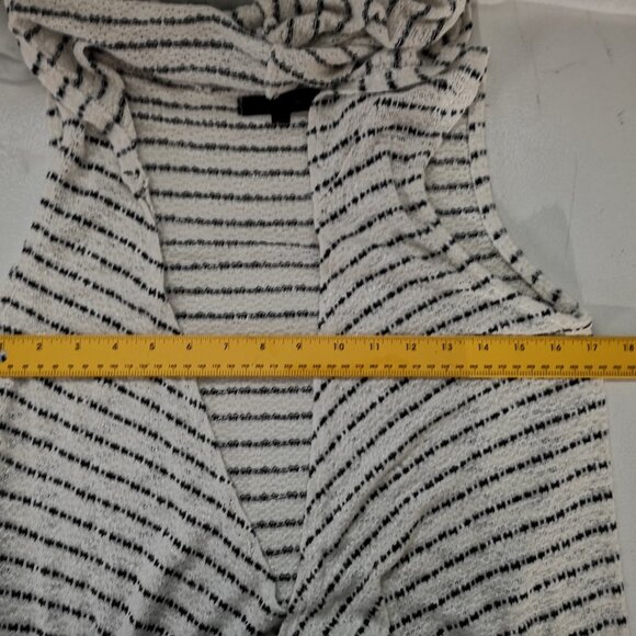 Candy Couture Ladies Size Medium Sleeveless Hooded Vest/Cardigan - Picture 6 of 7